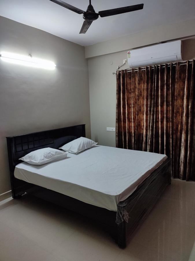 ויסאקפאטנם Rahul'S Castle Guest House מראה חיצוני תמונה